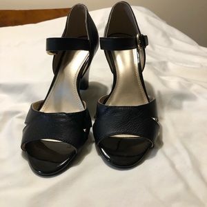 Circa Joan & David Luxe dress shoes